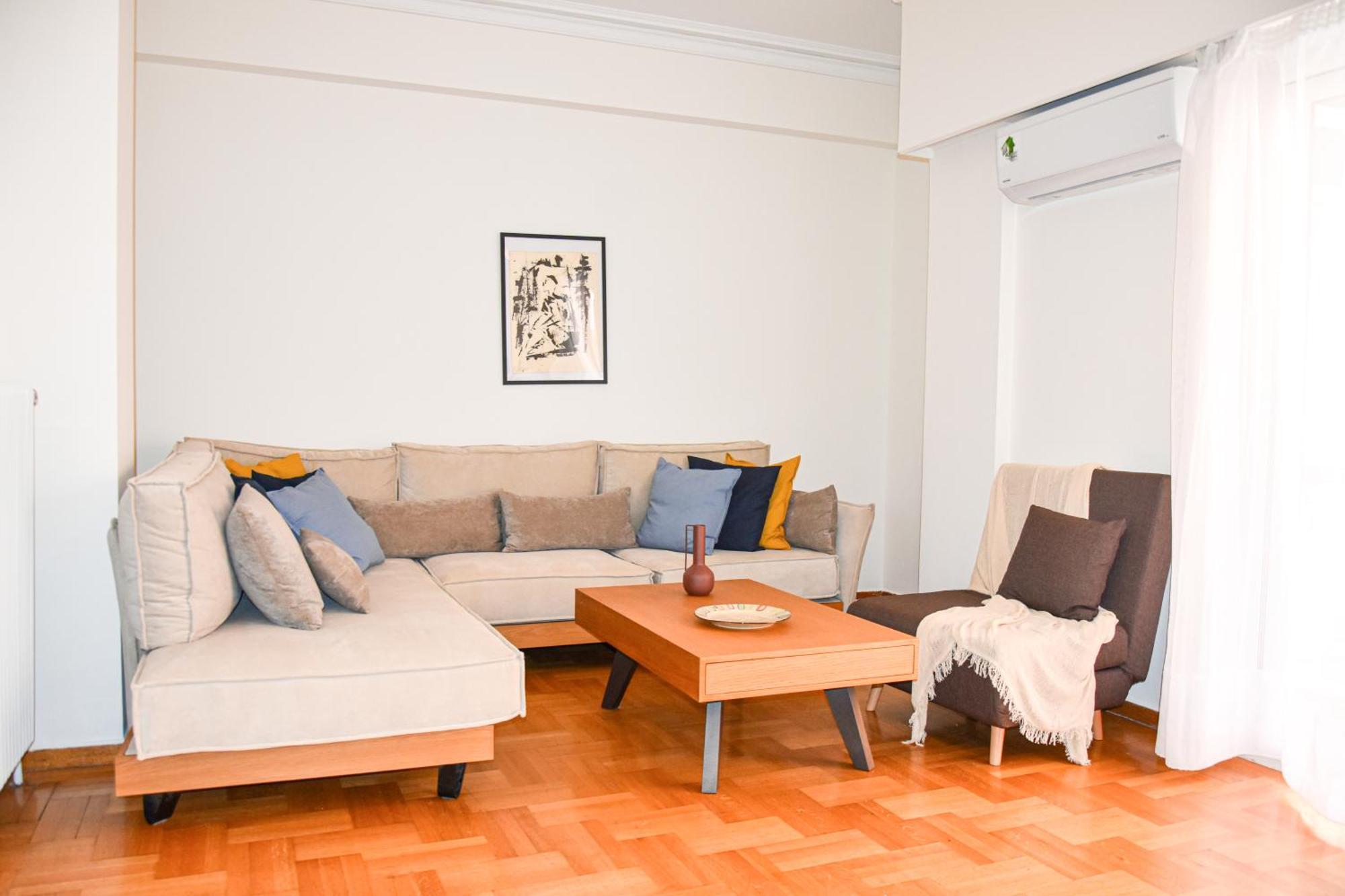 Spacious Modern Apartment In Pagkrati Атина Екстериор снимка
