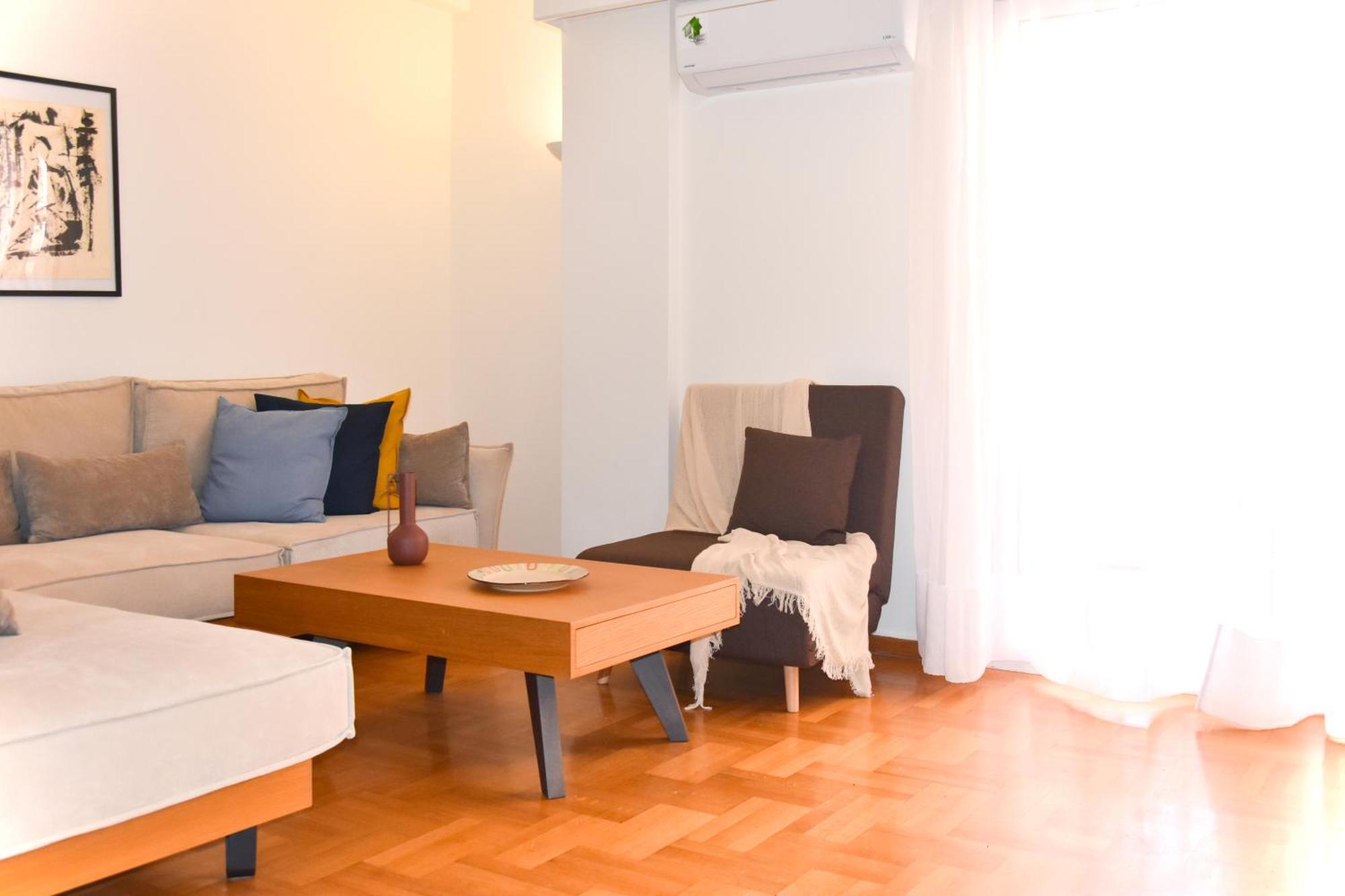 Spacious Modern Apartment In Pagkrati Атина Екстериор снимка